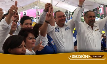 Arropan 8 mil cierre de campaña de Memo Velázquez