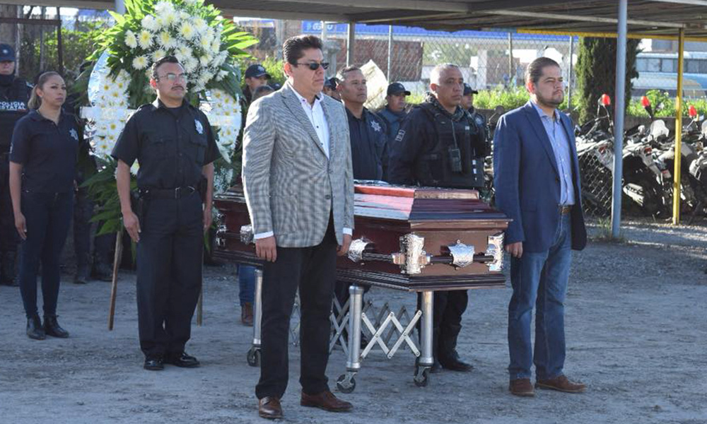Despiden a elemento fallecido al cumplir deber