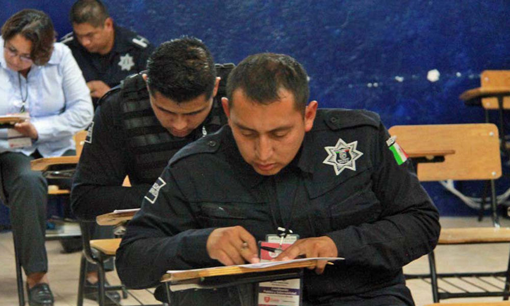 Merman pruebas a policía de Tehuacán 