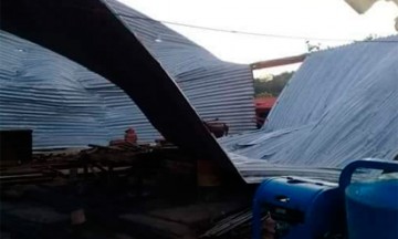 Colapsa por tromba techo de primaria en Tepexco dañada por 19-S