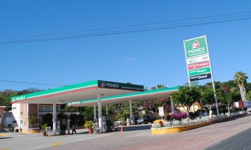 Araña litro de la Premium los 21 pesos en la Mixteca