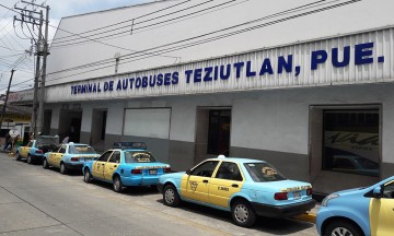 Taxistas de Teziutlán rompen acuerdo de tarifas  