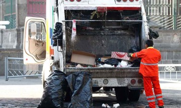 Temen privatización de más servicios