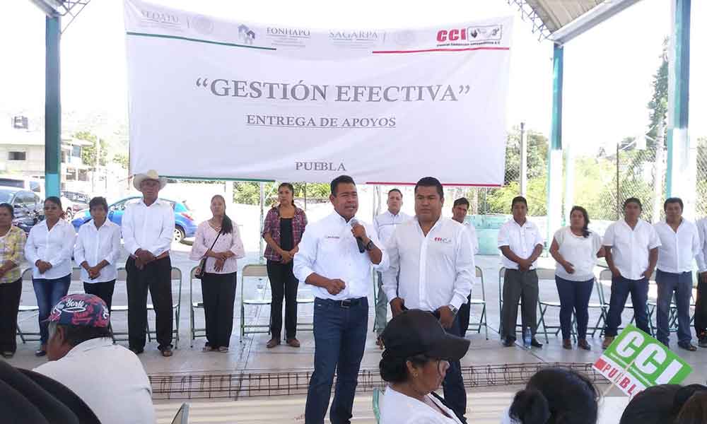 Adelanta apoyos presidente electo DE Xayacatlán de Bravo