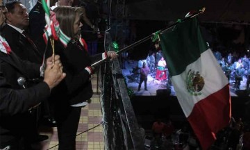 Gritan a alcaldesa de Tehuacán “ya cállate”