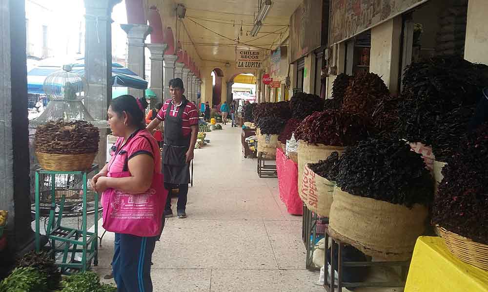 Colocan extractores en el mercado