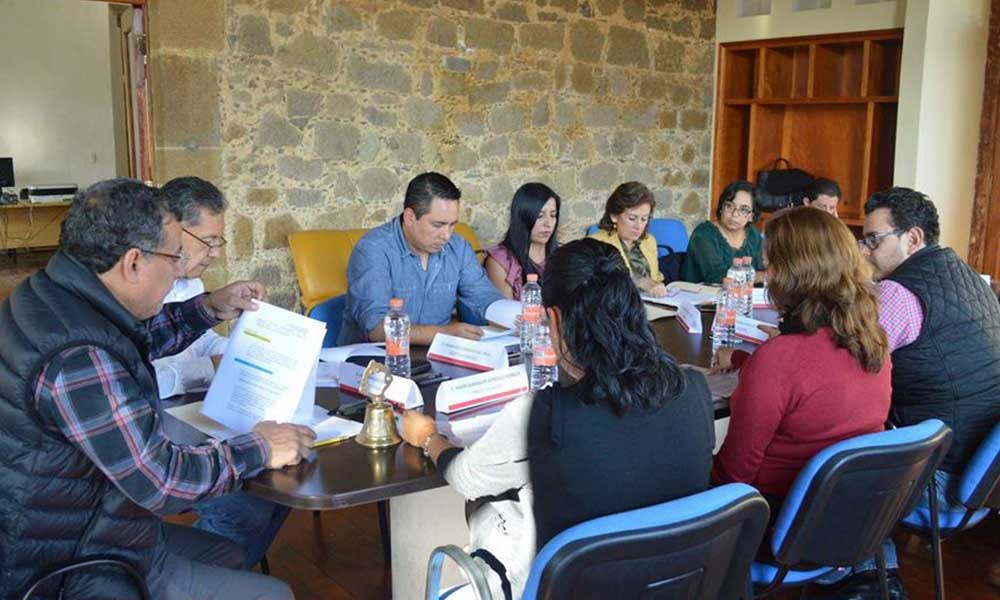 Nombran a encargados de comisiones en Zacatlán