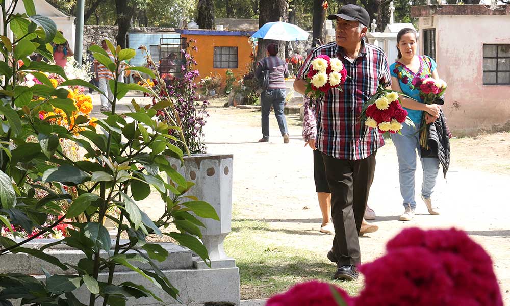Aseguran que habrá servicio de limpia y suministro de agua en panteones