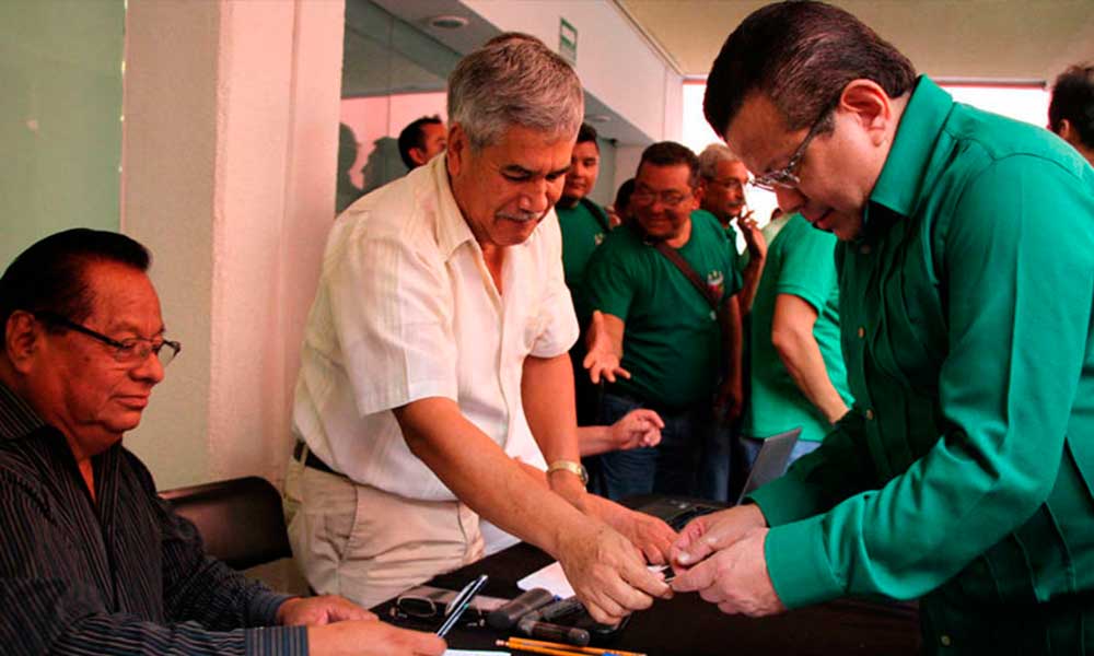 Reeligen a líder de la sección 46 del STPRM