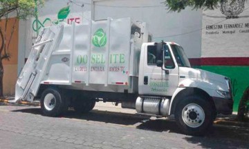 Dura sólo un mes director del Ooselite