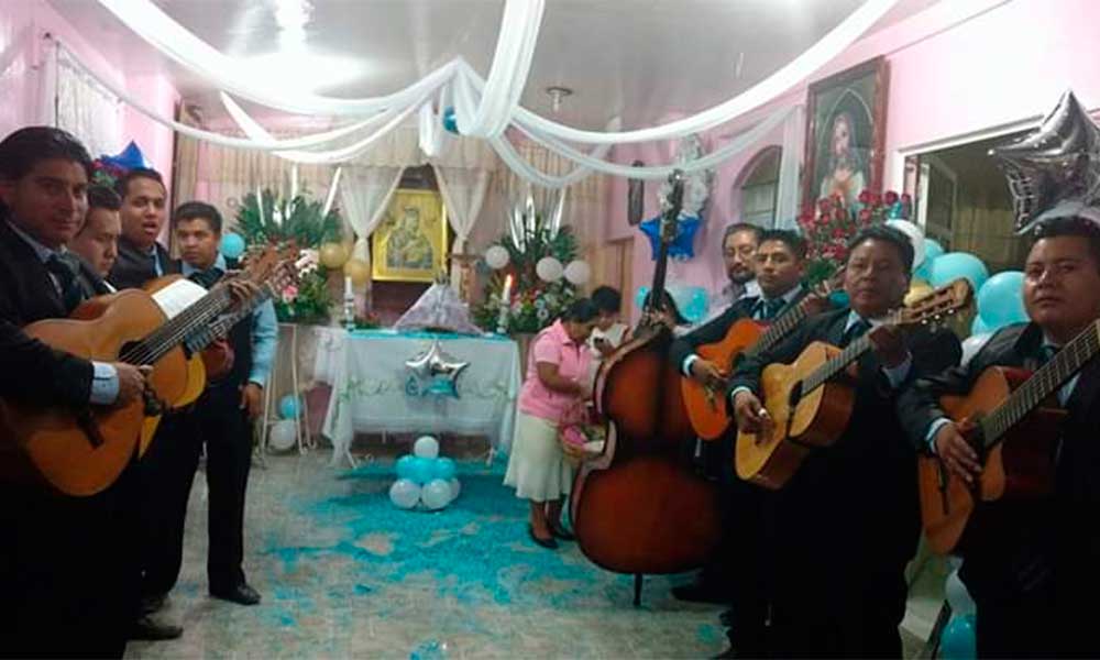 Festejan mixtecos a la virgen de Juquila