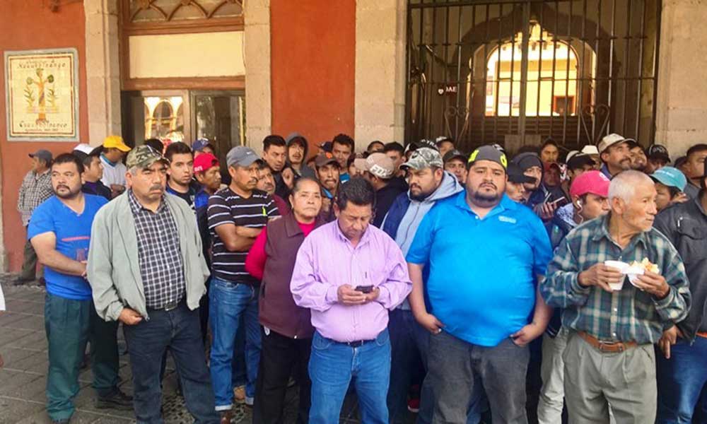 Hacen paro en Ayuntamiento de Huauchinango