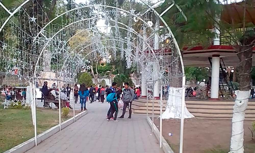 Adornarán Zócalo con material reciclado