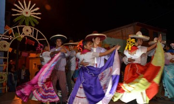 Festejan 53 años del Huehue