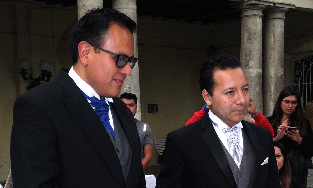 Celebran en Texmelucan primera boda gay