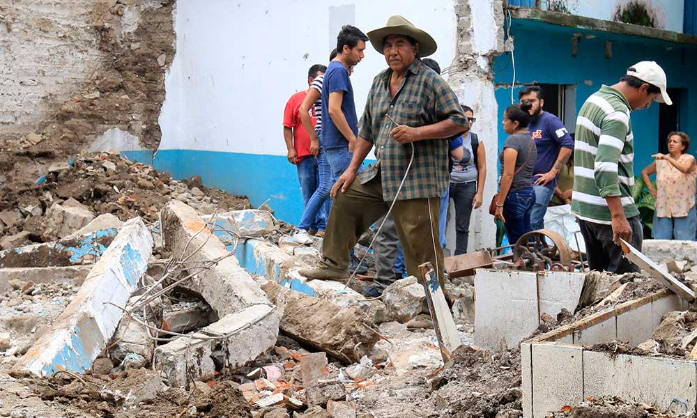 Alertan sobre estafas a damnificados