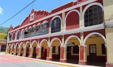 Quitan a regidora de Coxcatlán comisión de gobernación