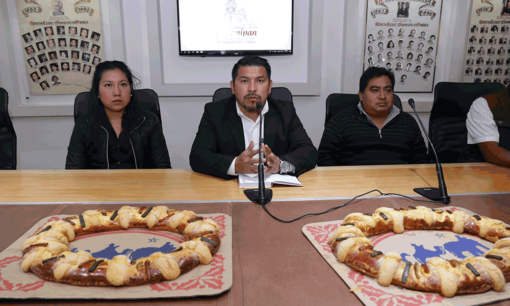 Invitan a degustar rosca gigante de reyes en Tecuanipan