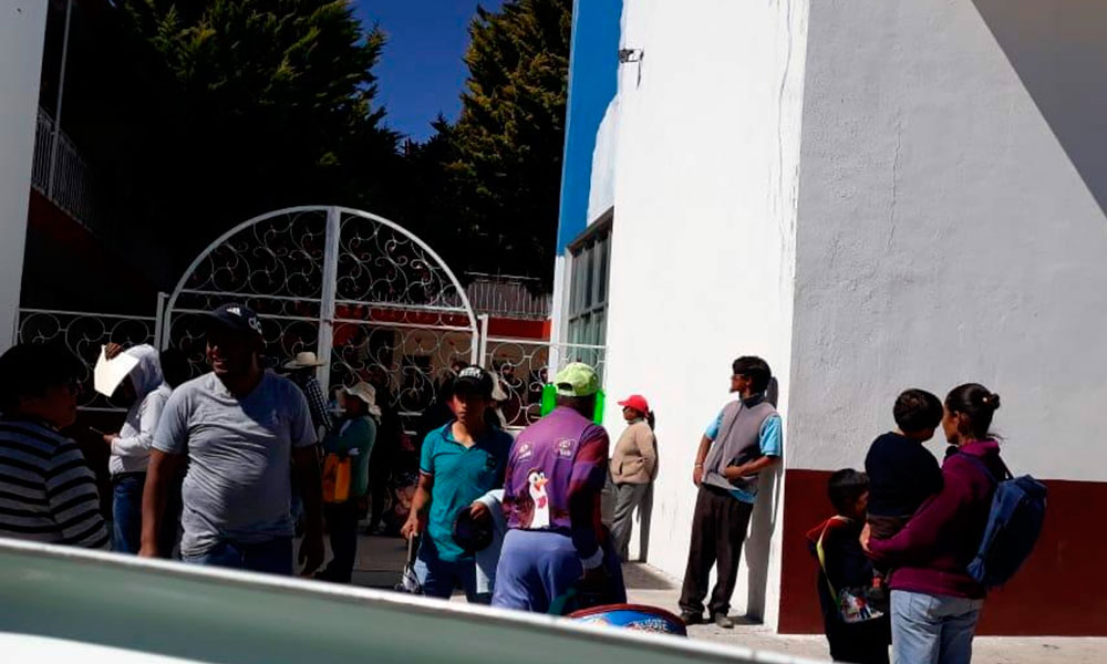 Se manifiestan pobladores de San Mateo Mendizábal