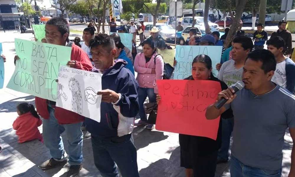 Protestan familiares de imputados en Casa de Justicia de Tehuacán