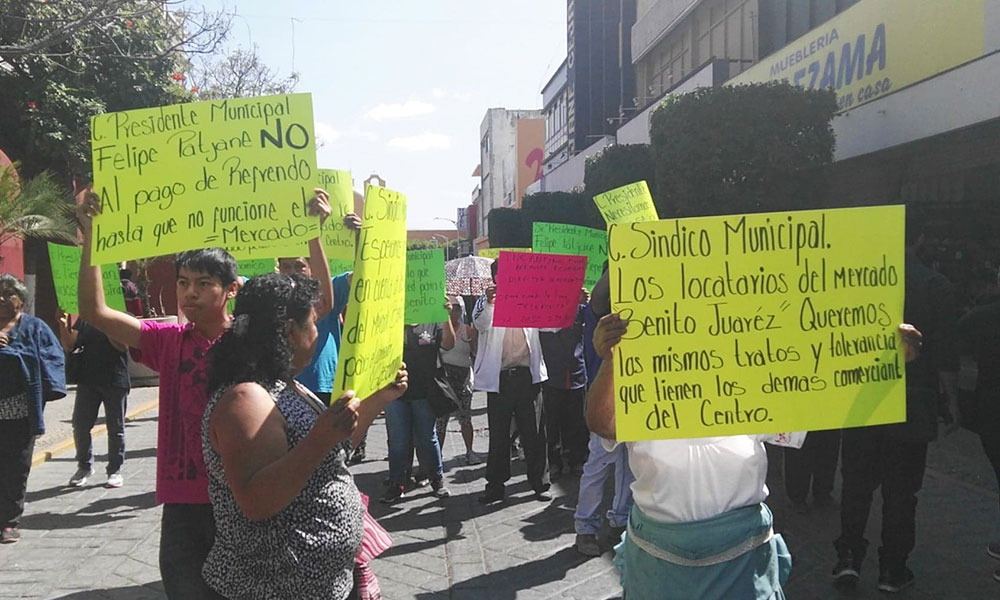 Regresan 40 ambulantes al centro de Tehuacán