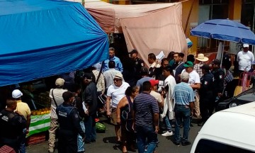 Reordenan a vendedores del tianguis en Atlixco