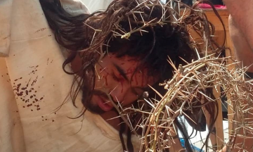 Reviven feligreses en Tehuacán la Pasión de Cristo