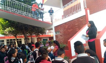 Protestan por saqueos a escuelas