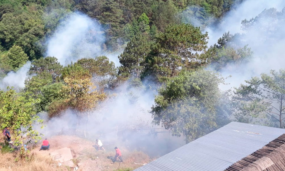 Azotan dos incendios a Huauchinango