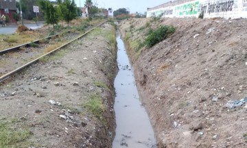 Obra inconclusa causa contaminación e inseguridad en Tehuacán