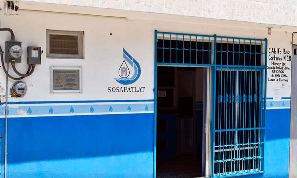 Logran regularizar el servicio de agua potable en Tlatlauquitepec