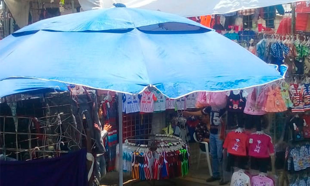 Niegan permisos que adelantan día de plaza