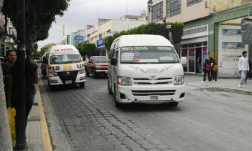 Transportistas de Tehuacán esperan aval para alza de pasaje