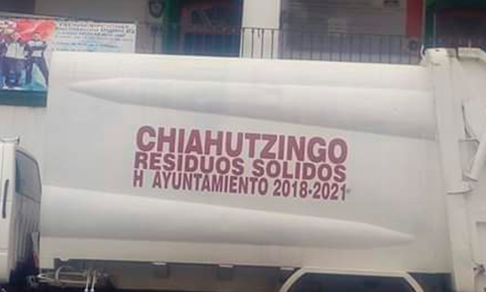 Rotulan con error ortográfico camión de basura de Chiautzingo