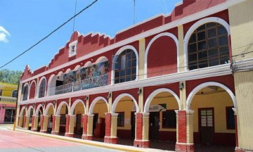 Renuncian trece policías de Coxcatlán