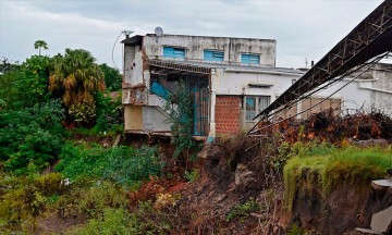 En riesgo, 50 familias por vivir cerca de barrancas en Tehuacán