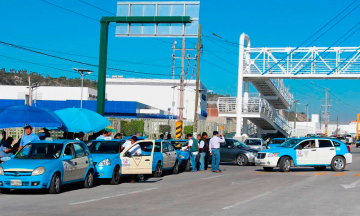 Más de 300 taxis pirata circulan en Tehuacán