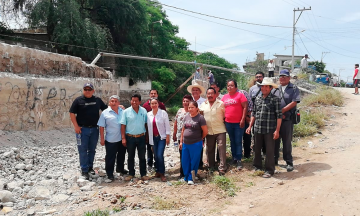 Inician construcción de puente vehicular en Acatlán