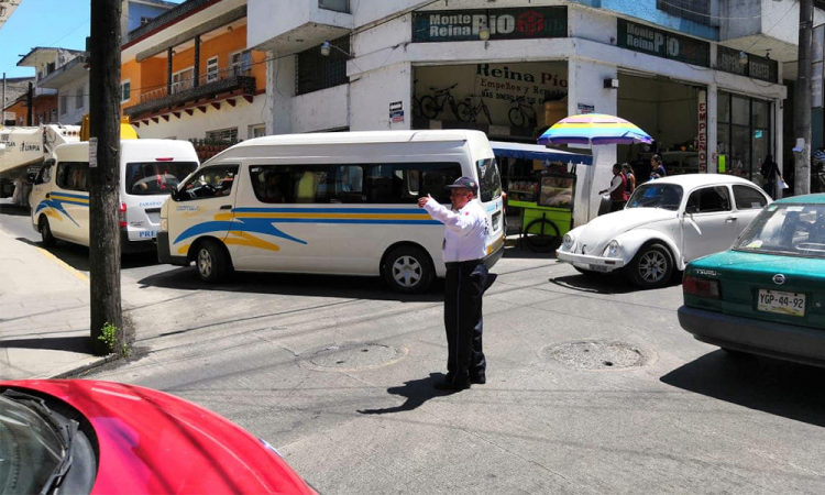 Transportistas denuncian exceso de concesiones en la Teziutlán-Perote