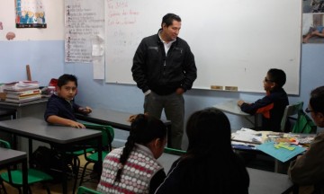 Maestros del Triángulo Rojo piden cambio de adscripción