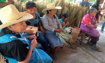 Habitantes de Santa Ana Telóxtoc viven en marginación