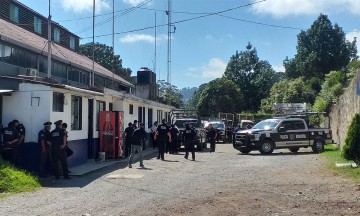 Hacen paro policías de Huauchinango por retraso en pago