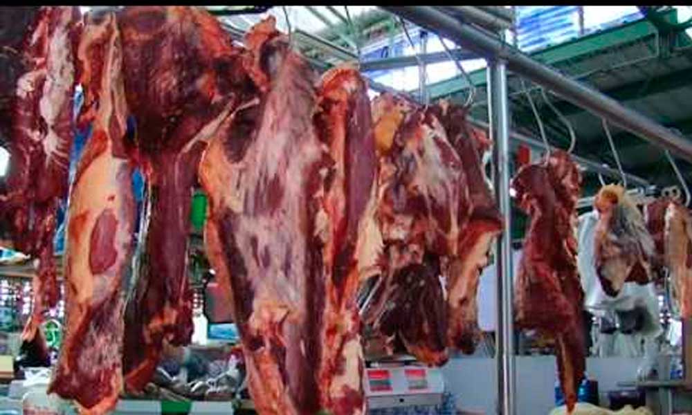 Carne sin certificar sale de mataderos clandestinos: Rastro Texmelucan
