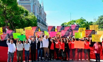 Por falta de pagos sindicalizados de Tehuacán comienzan huelga