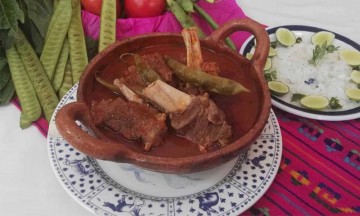 El tradicional mole de caderas podría costar más de 400 pesos en Tehuacán