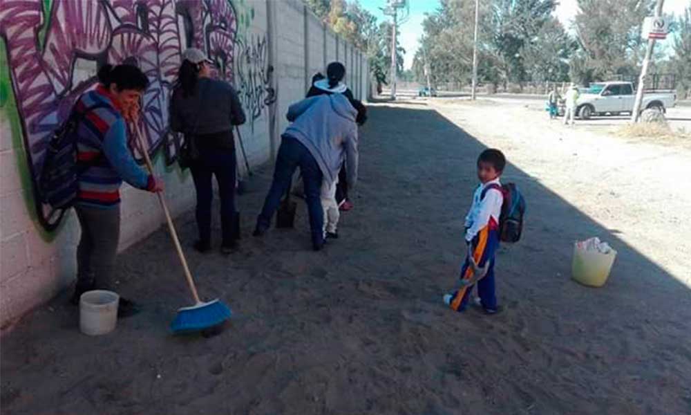Padres y maestros exigen presencia de Guardia Nacional en Tecamachalco