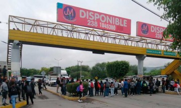Exigen estudiantes tarifa de 5 pesos en Tehuacán