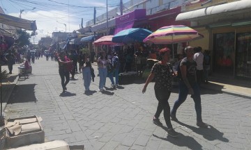 Dan tolerancia a ambulantes de Tehuacán por temporada de Día de Muertos