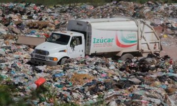 Cierre de relleno en Izúcar afecta a cuatro municipios