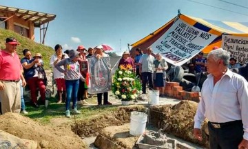 Construyen nicho guadalupano para frenar colector pluvial en Juan C. Bonilla